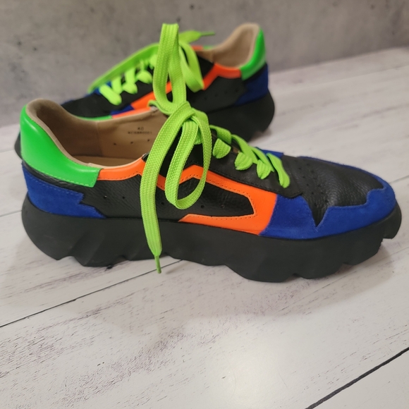 Bold Women's Sneakers with Neon Green Laces - Picture 2 of 5